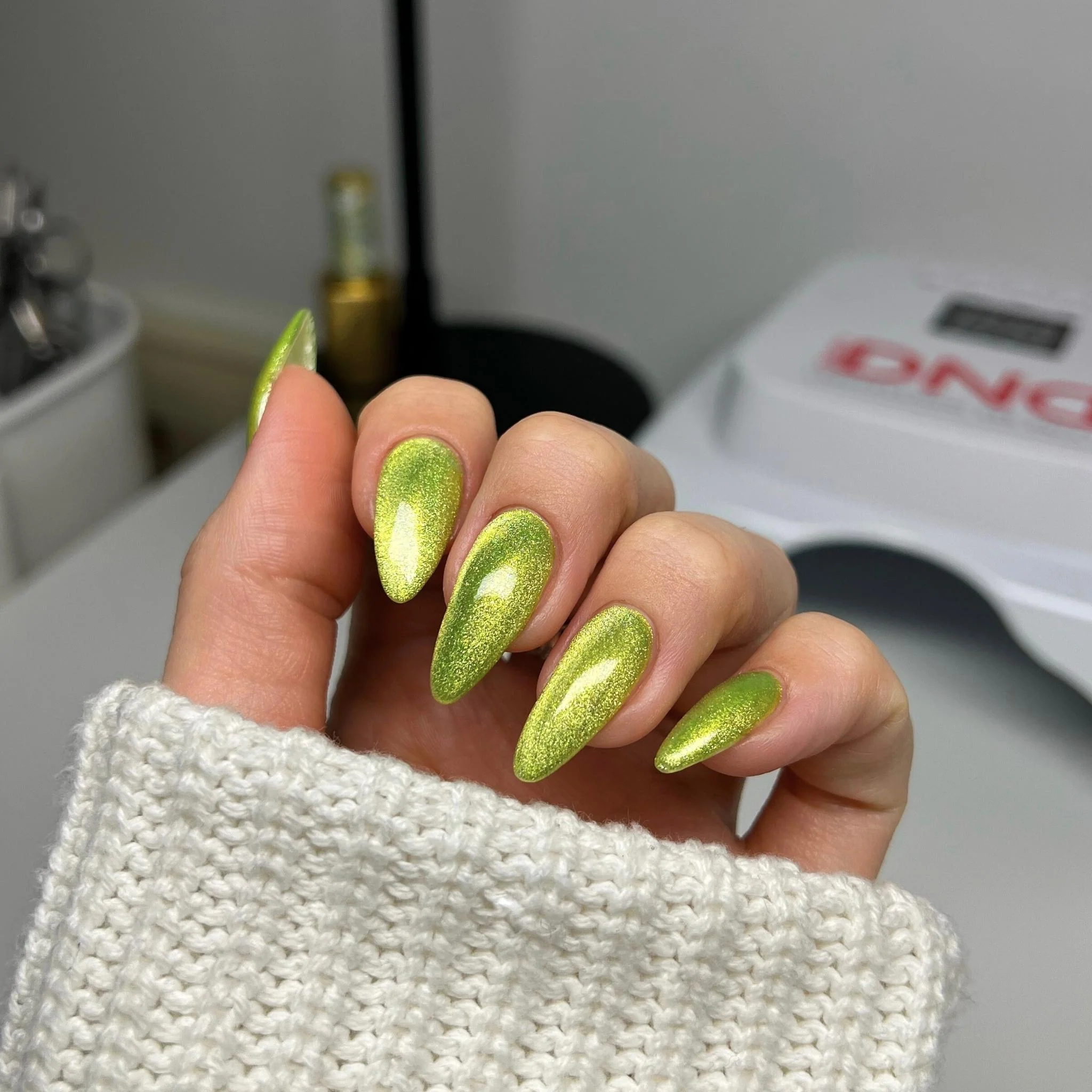 DIVA 9D Cat Eye Candy #15 - Lemon Whiskers 2 DIVA 9D Cat Eye Candy #15 - Lemon Whiskers
