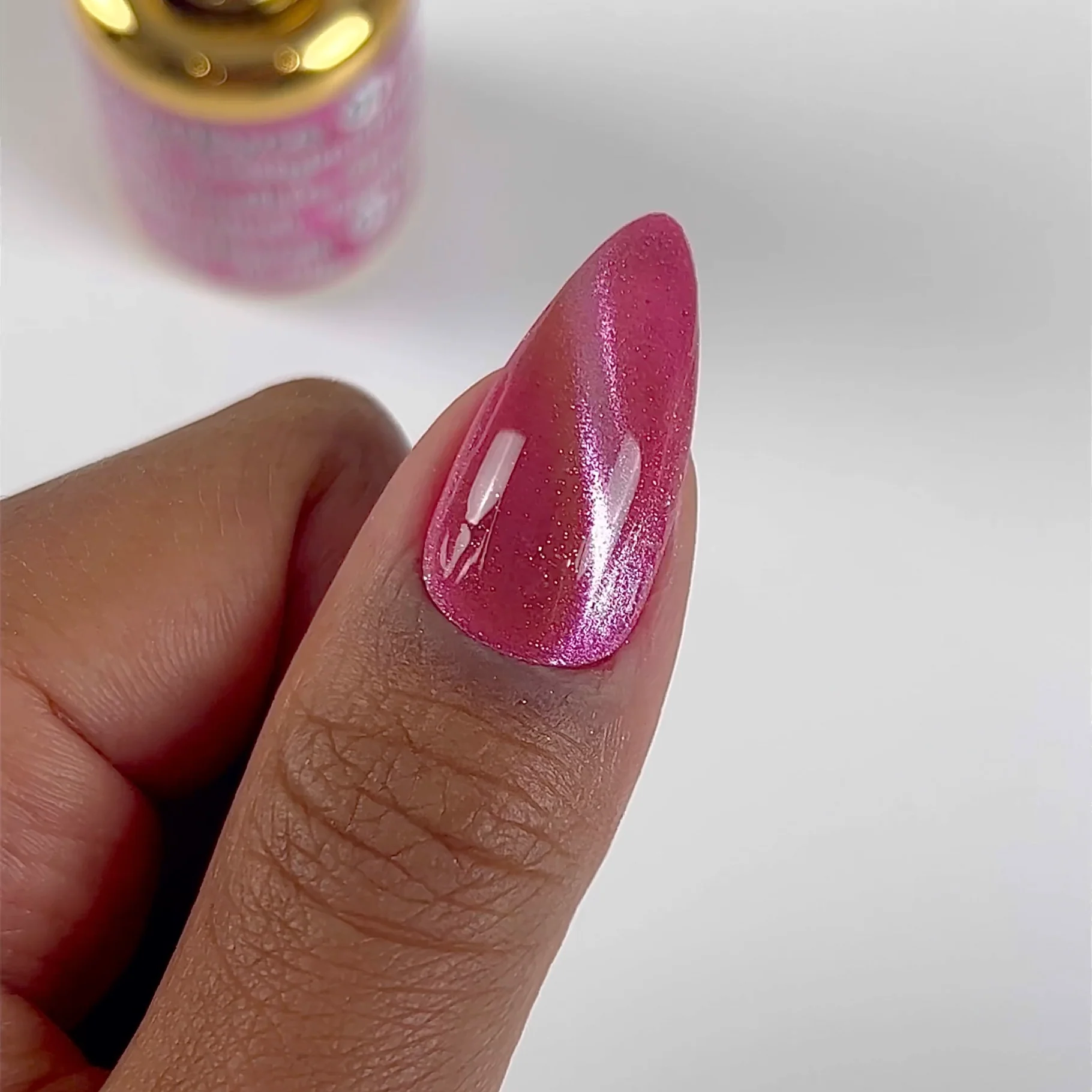 9D Cat Eye Smoothie #01 - Twilight Blush 7 9D Cat Eye Smoothie #01 - Twilight Blush