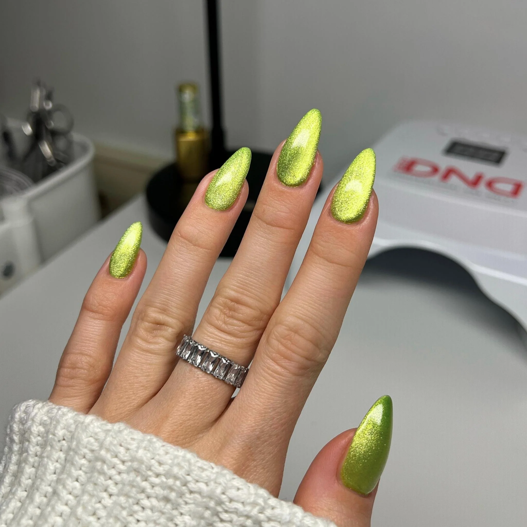 DIVA 9D Cat Eye Candy #15 - Lemon Whiskers 3 DIVA 9D Cat Eye Candy – 12 Set